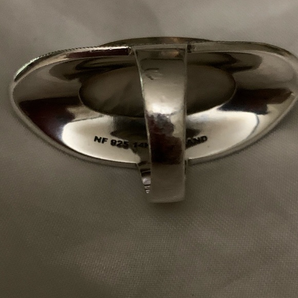 🌟 14k, 925 & Mother of Pearl elongated ring 💯 - Picture 8 of 8